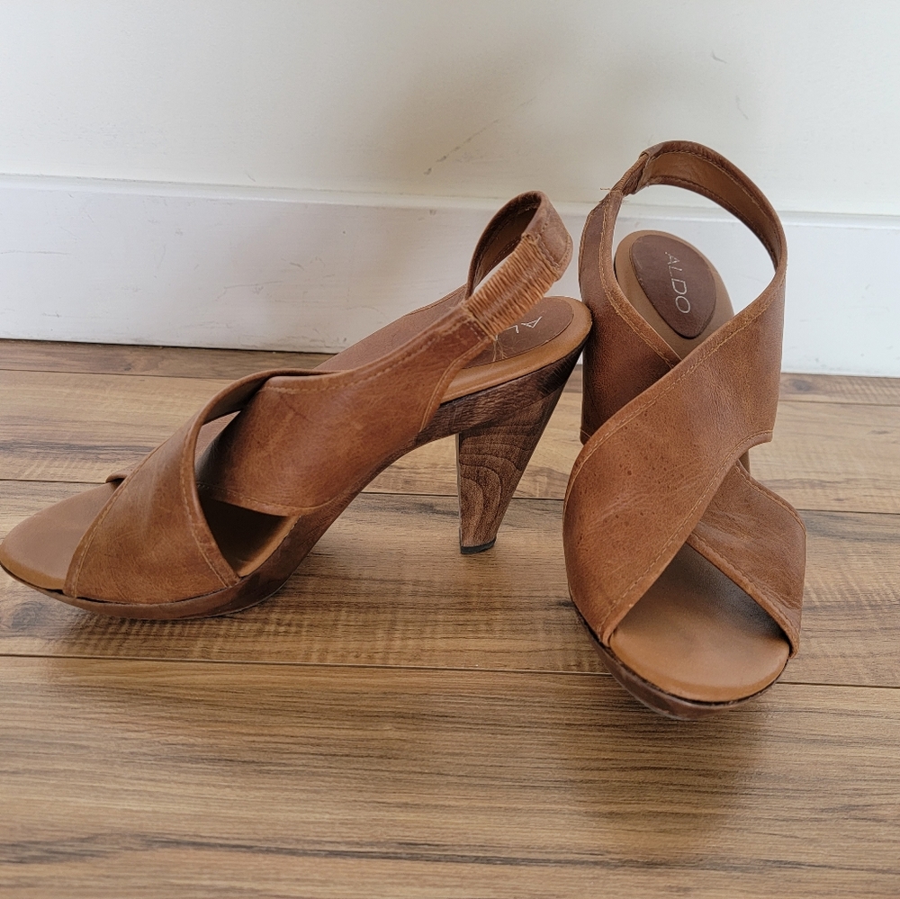 Also Leather and wood heels, 9.5, brown